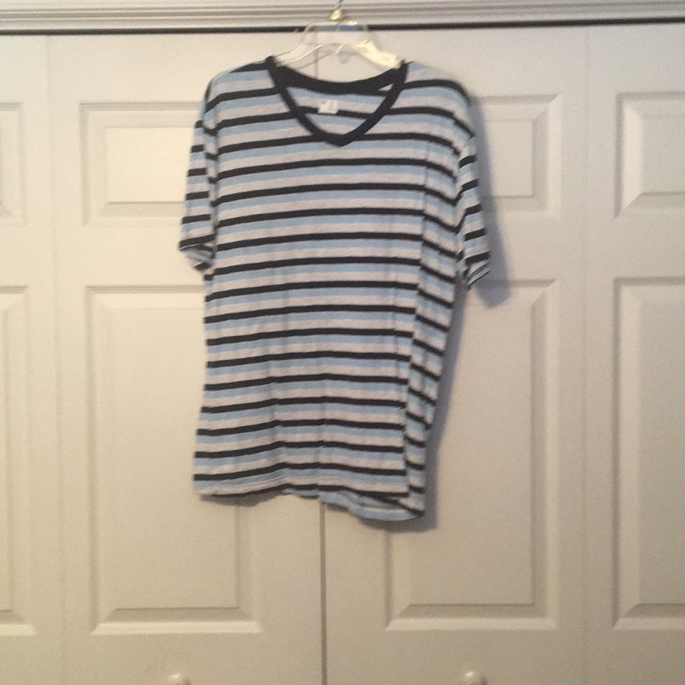 Gap tshirt